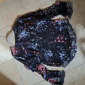 White House Black Market floral blouse size 00P